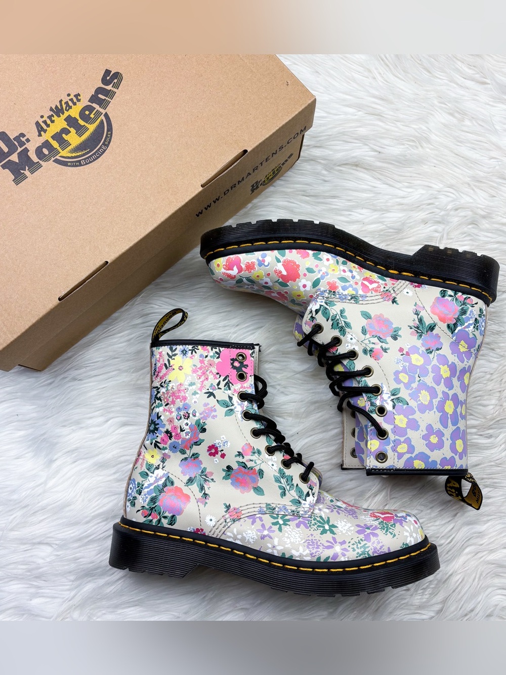 Dr. Martens 1460 Floral Mash Up Backhand Lace Up Boot Leather Parchment Beige 8 - Picture 2 of 11